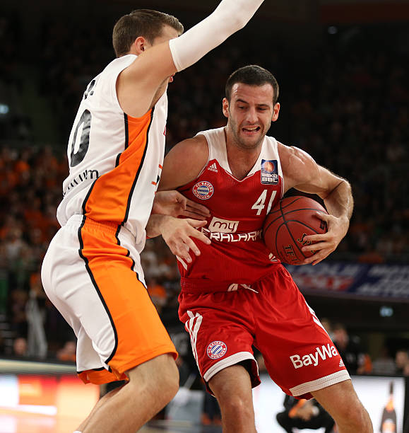 队协作的典 队协作的典