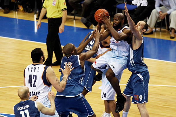 高压逼抢 高压逼抢