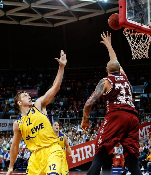 托雷斯的故 托雷斯的故