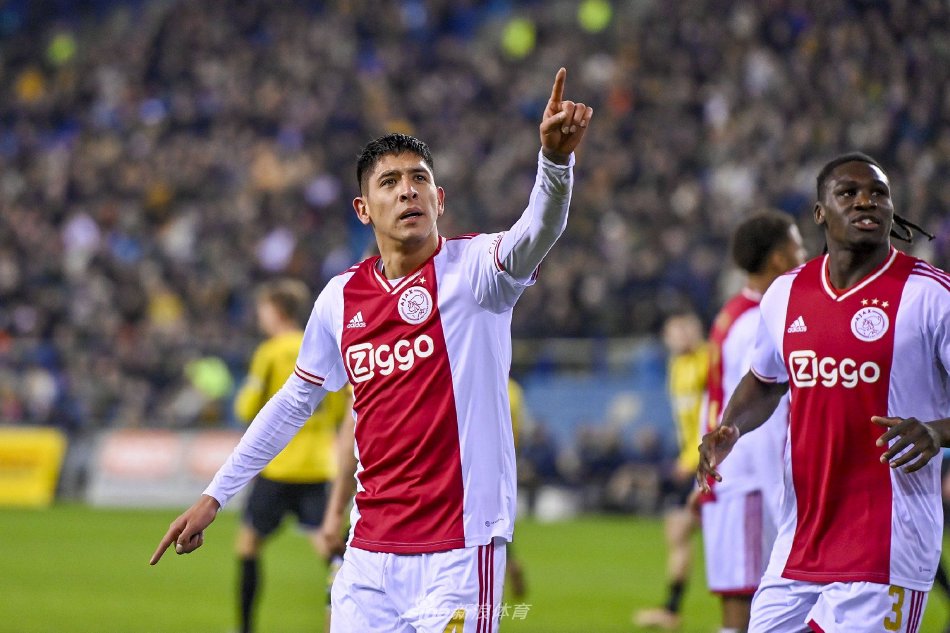 萨卡再次展 萨卡再次展